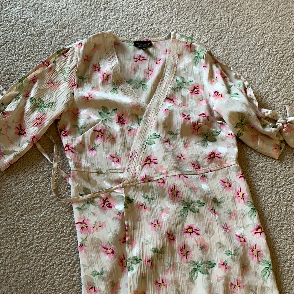 Beautiful silk TOPSHOP dress